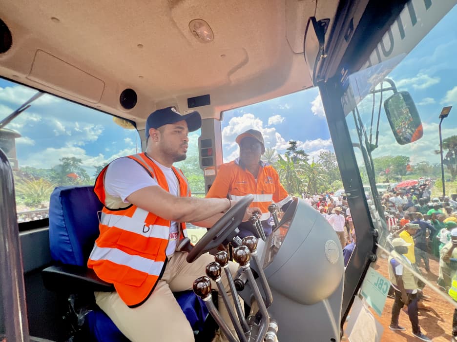 Bas-Uélé/RN25, Poko-Buta, travaux lancés, Mike Mokeni rassure la population, fait foi en ORC SARL pour les travaux selon les règles de l’art