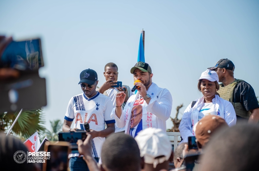 Buta/lL&rsquo;éveil patriotique impulsé par le gouverneur Mike-David Mokeni trouve adhésion unanime de la population