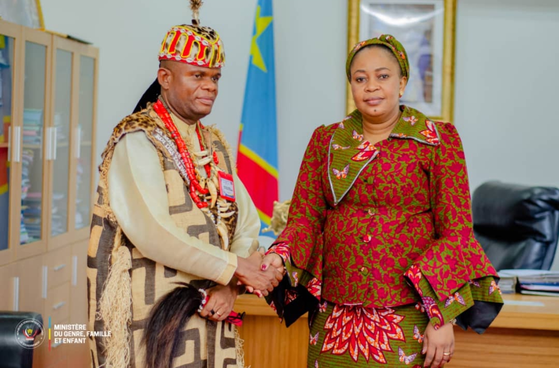 RDC/Rencontre entre la Ministre du Genre Micheline Ombae Kalamba et le Roi des Yaliwasa Jean-Francis Ilinga Mokonzi Bouwesi, un pacte scellé